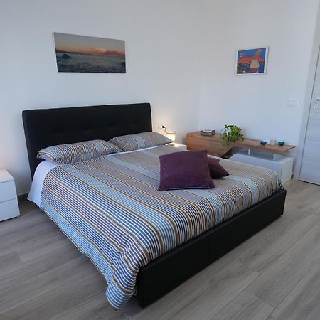 Panorama Vesuvius Affittacamere Guesthouse With Lift Near To Subway In Napoli Center Екстериор снимка